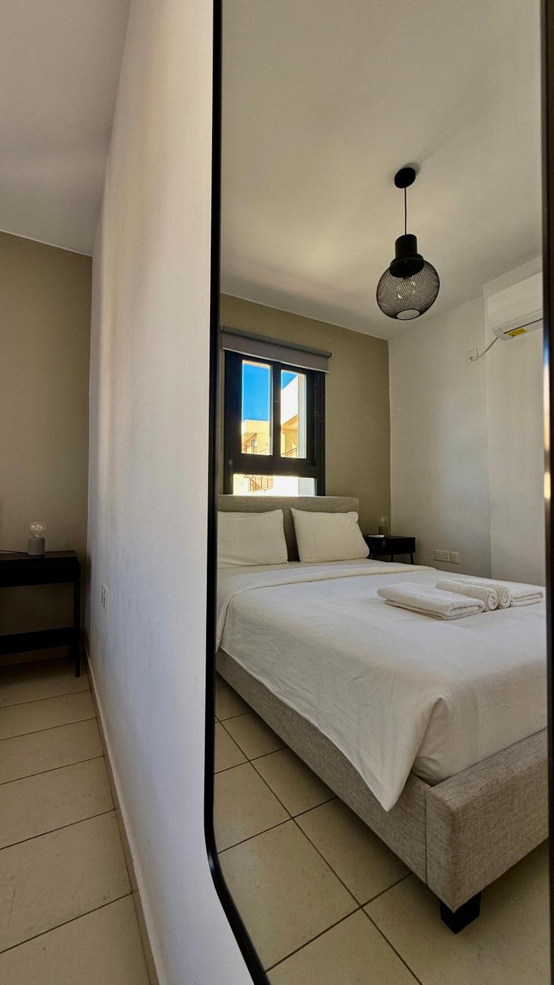 Sea La Vie #1 - Luxury Seaview Apartment Paphos Exterior foto